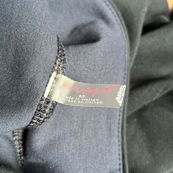 Women's FP Movement / Free People Cropped Active Sweater - Picture 3 of 3